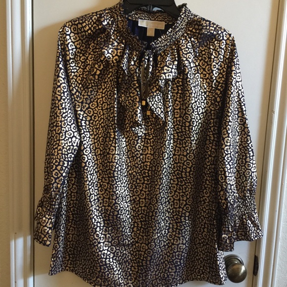 Michael Kors Tops - NWT Michael Kors long sleeve blouse, size M